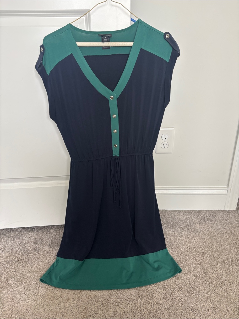 Sleeveless V-Neck Navy and Green Drawstring Dress